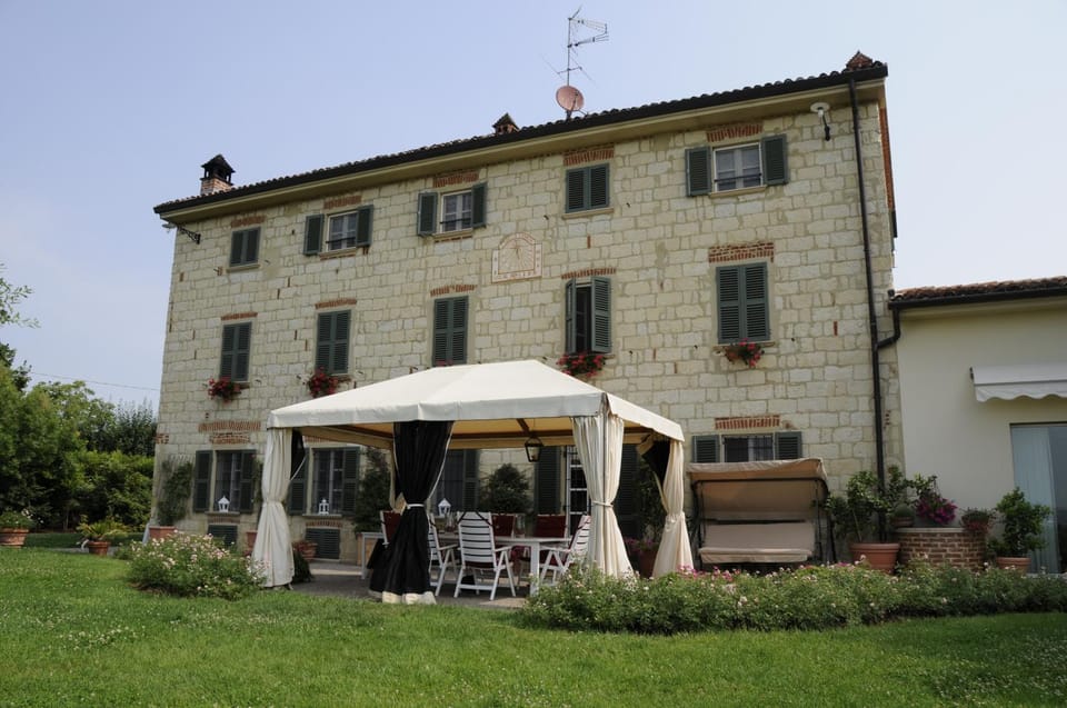 Property building, Day