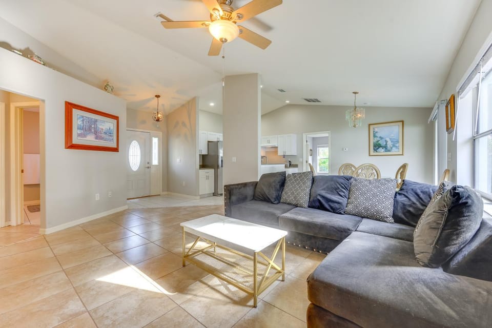 Pet-Friendly Palm Coast Home: 8 Mi to Beach! House in Palm Coast