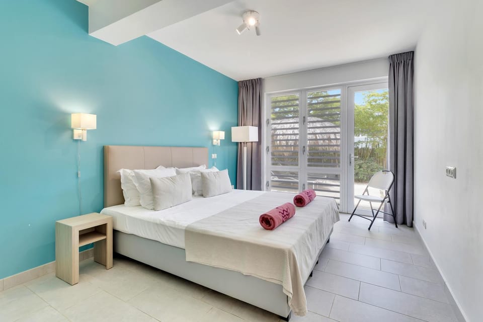 Bed, Bedroom, air conditioner