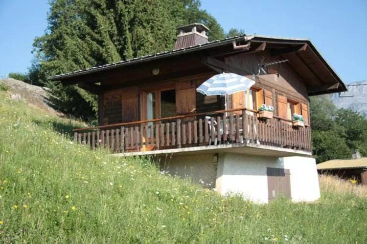 Property building, Natural landscape, Garden, Garden view
