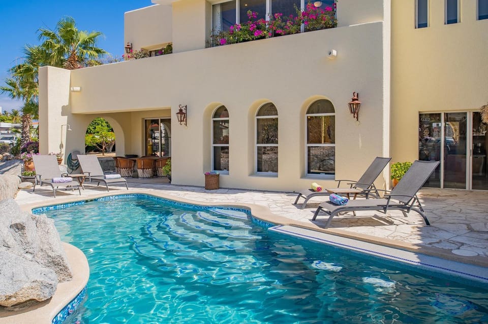 Villa De La Luz by Cabo Villas Villa in Cabo San Lucas