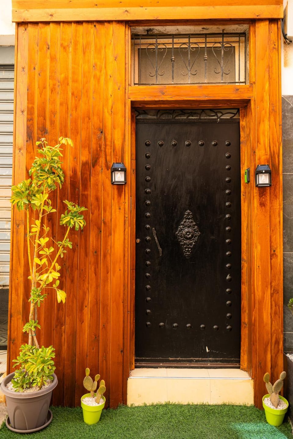 Facade/entrance