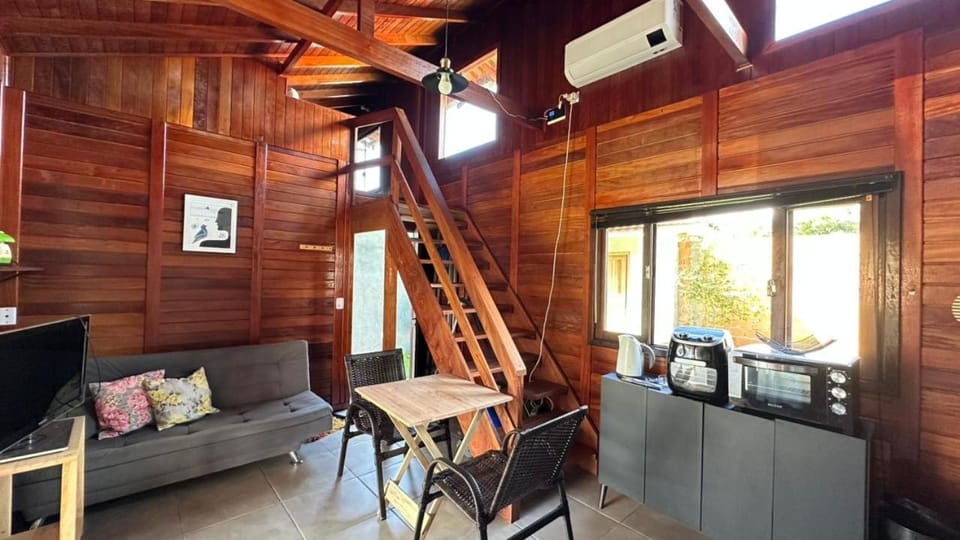 Coffee/tea facilities, Living room, Dining area