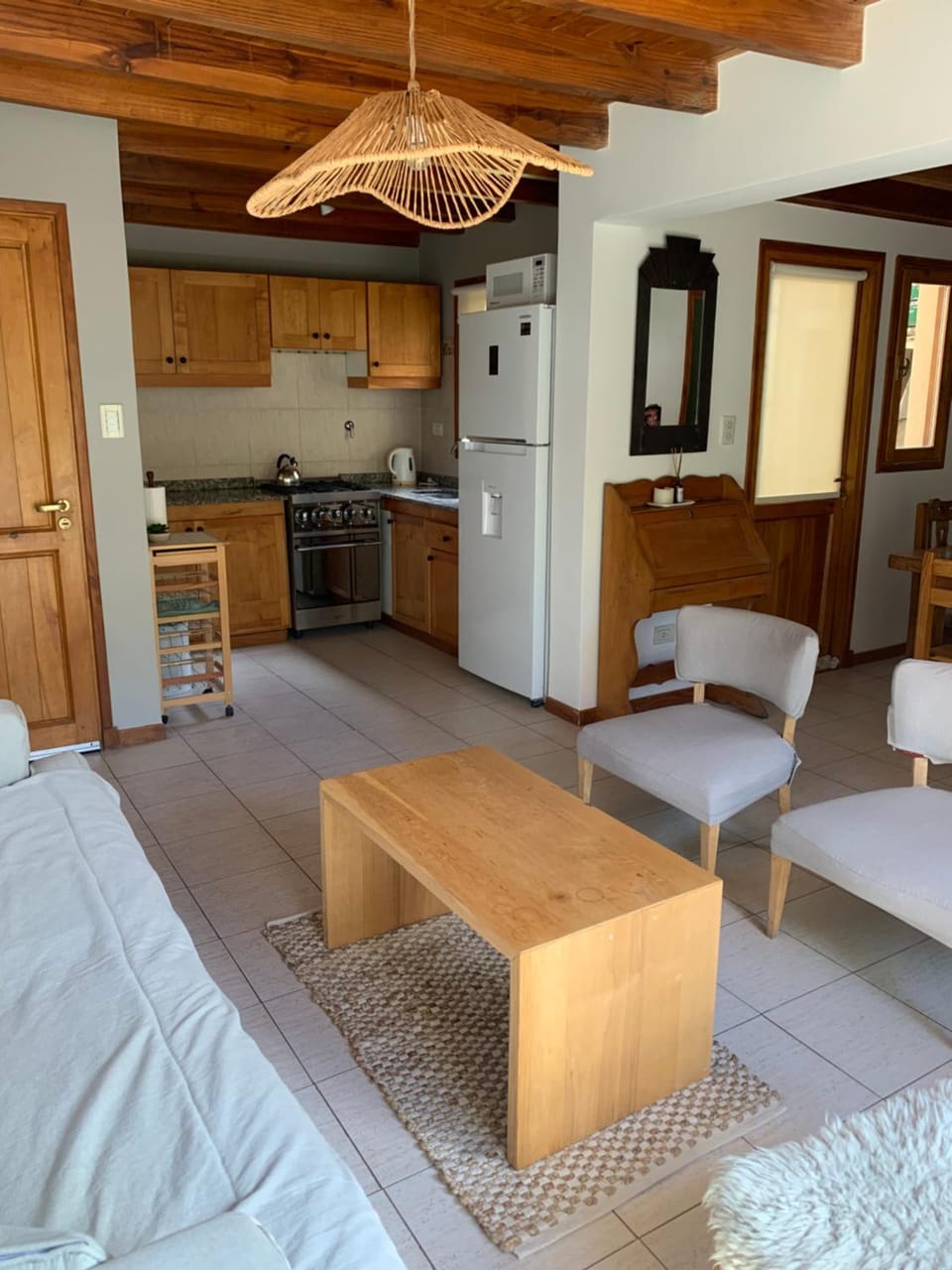 Kitchen or kitchenette, Living room