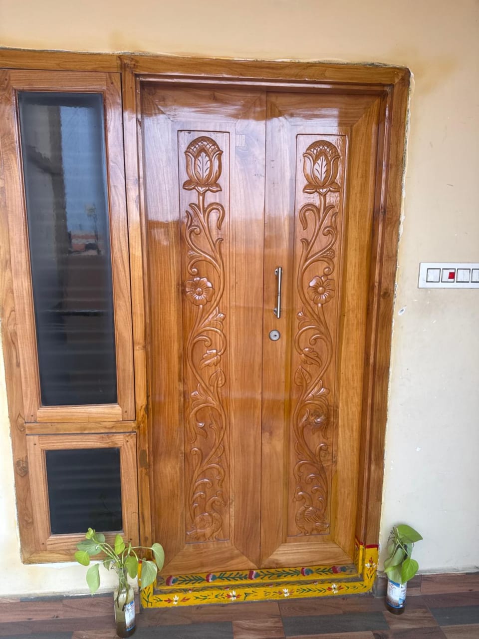 Facade/entrance