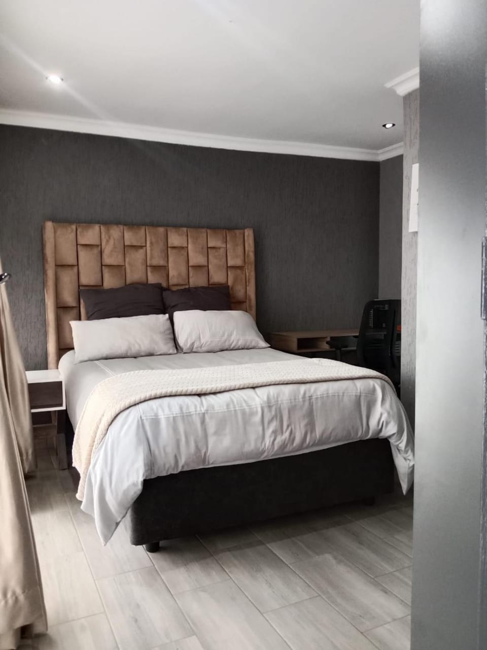 Serene cottage in Kibler Park, Johannesburg South Campground/ 
RV Resort in Gauteng