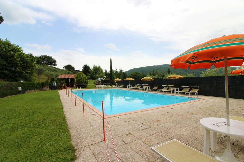 Swimming pool, Swimming pool