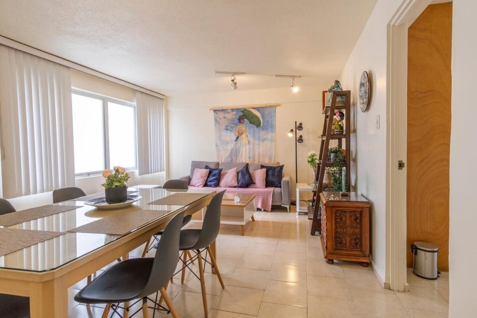 Living room, Seating area, Dining area