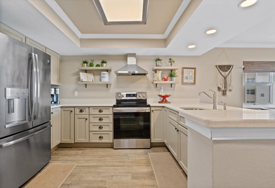 Regency Towers Unit 701W House in Pensacola Beach