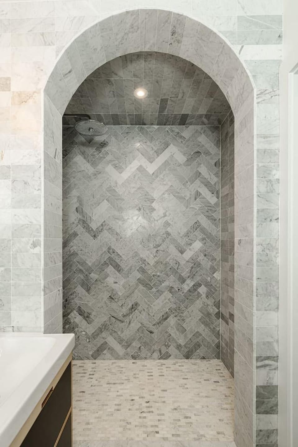 Lux Condo Near Washington Park - Walk Everywhere Apartment in Over The Rhine