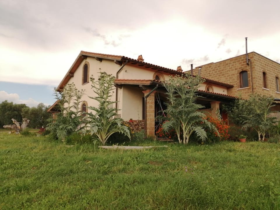 Property building, Garden