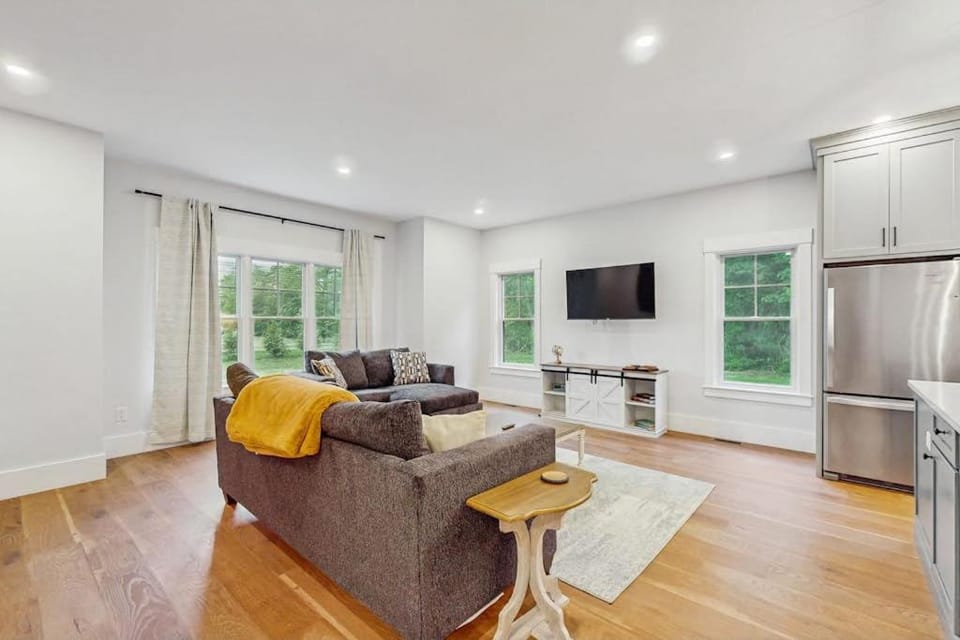 Heritage Escape House in Mashpee