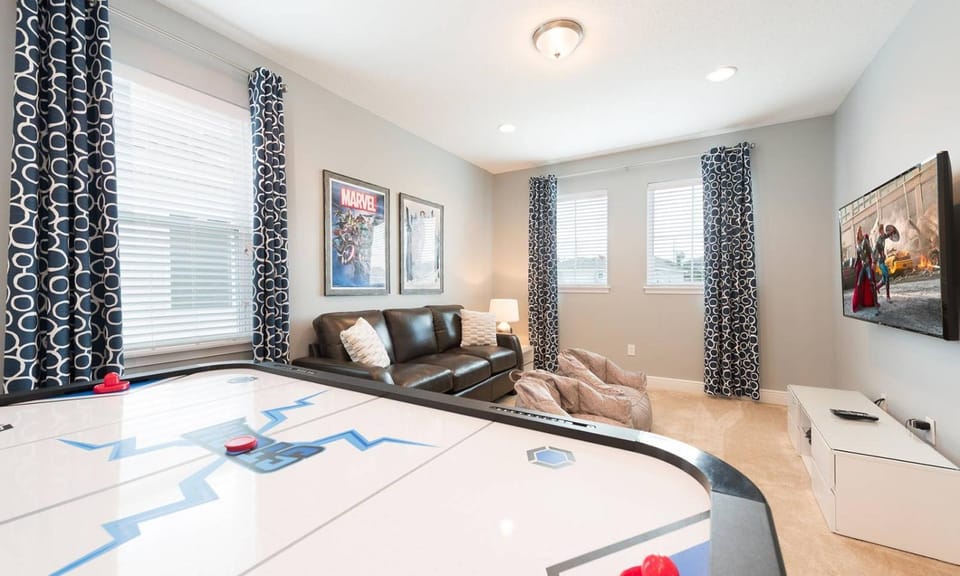 7412 MA - Stylish Home Near Parks House in Four Corners
