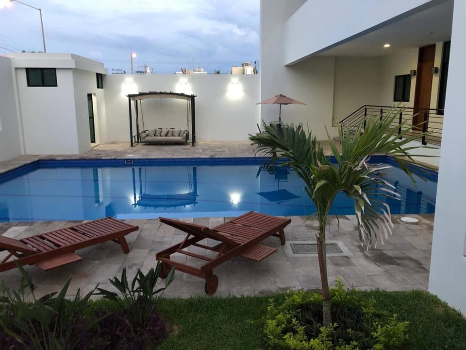 Dpto de 2 recamaras con alberca excelente ubicacion House in Mazatlan