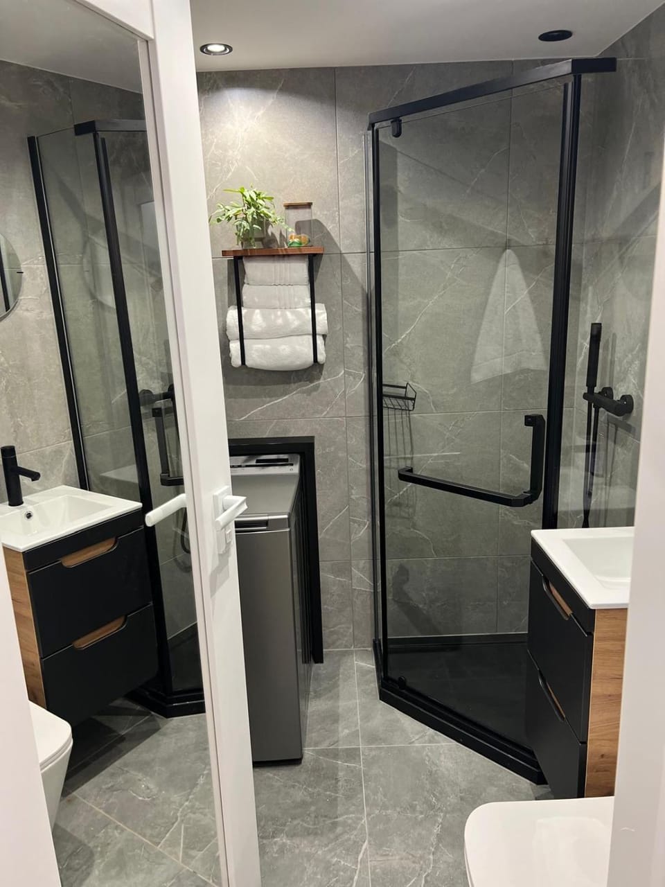 Shower, Bathroom