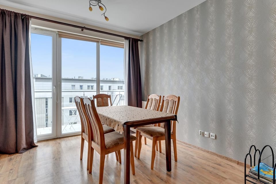 View (from property/room), Balcony/Terrace, Living room, Seating area, Dining area