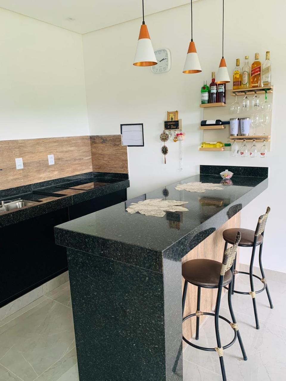Kitchen or kitchenette, Dining area, stove
