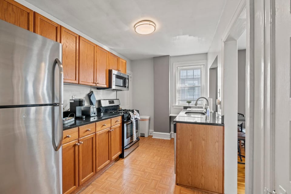 Bryn Mawr GemBalconyDedicated Parking50TV Apartment in Bryn Mawr