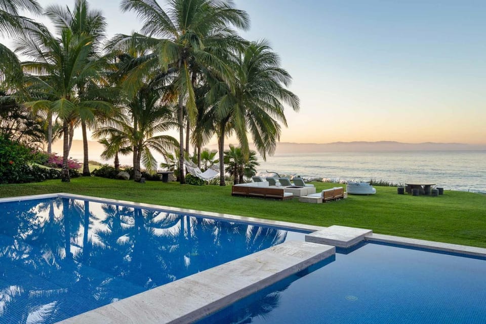 Stunning 5Bd Beachfront Villa Fully Staffed w Golf, Spa, Beach Clubs & More Villa in State of Nayarit