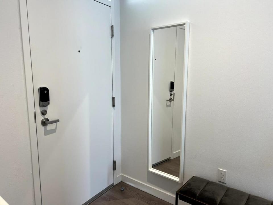 Cozy apartment in Santa Monica parking, Gym, Pool Apartment in Santa Monica