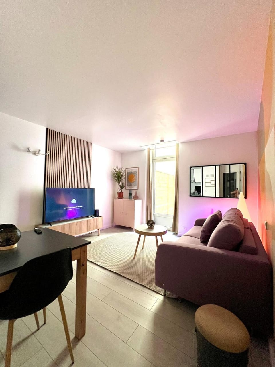 Communal lounge/ TV room, TV and multimedia, Living room, Seating area