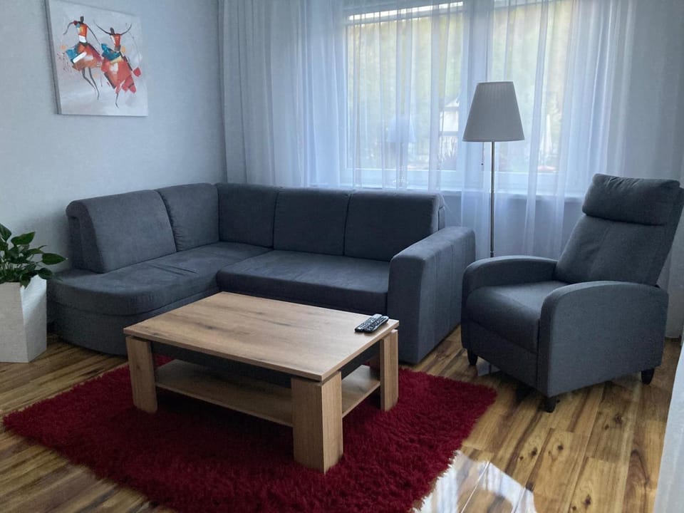 Apartament z tarasem przy Kolejce na Skrzyczne 100 metrów do Kolejki Myśliwska 98 Apartment in Poland