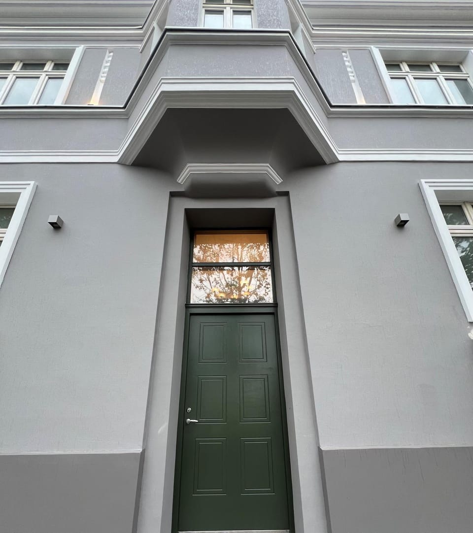 Property building, Facade/entrance