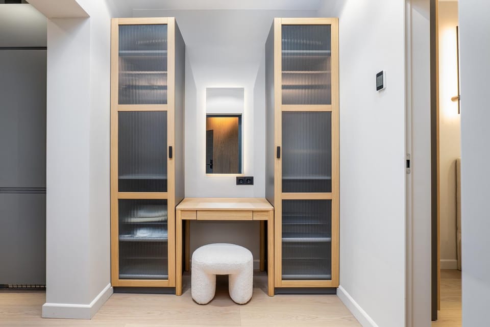 wardrobe