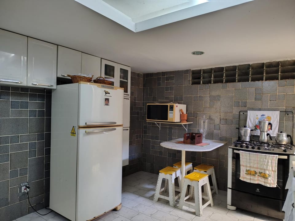 Quarto com 3 camas Vacation rental in Natal