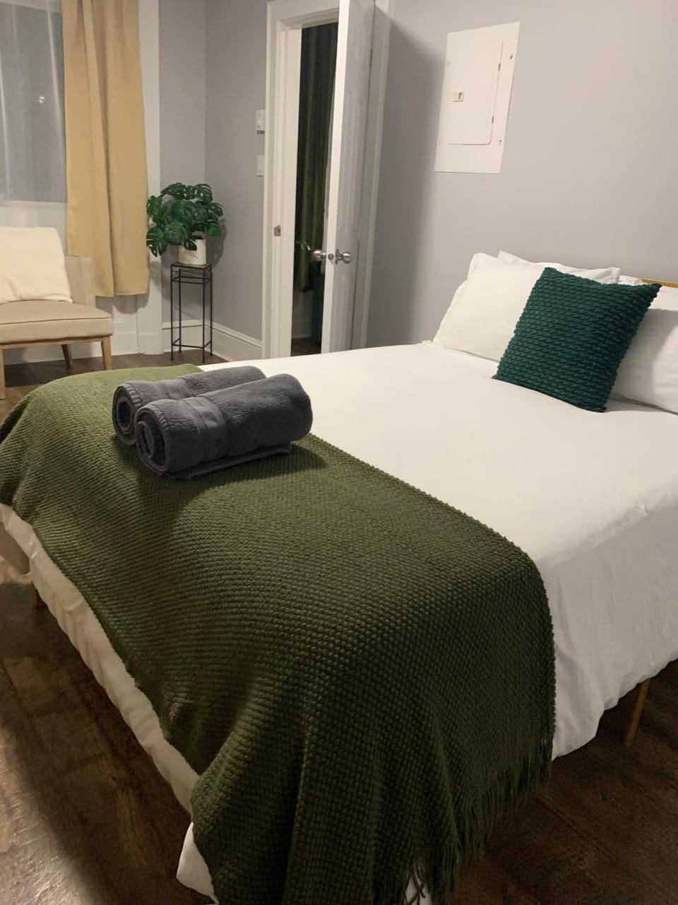 Cozy 1BR by Hospital & Uptown Apartment in Saint John