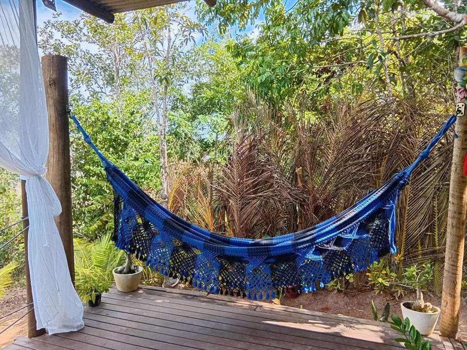 Casa Contêiner conexão com Natureza Floresta Sapiranga-5km praia do forte House in State of Bahia