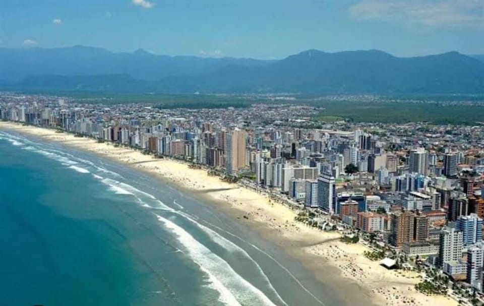 Apto Praia Grande Vl Caiçara Apartment in State of São Paulo