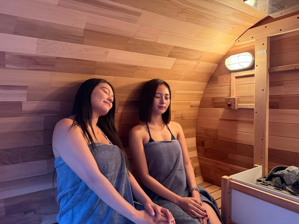 People, Sauna