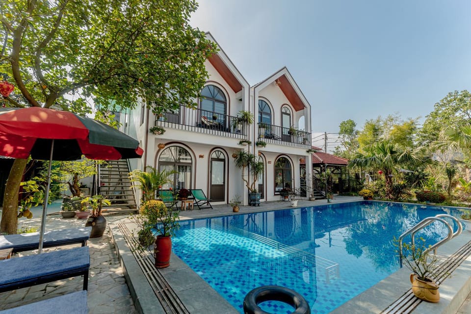 Property building, Swimming pool