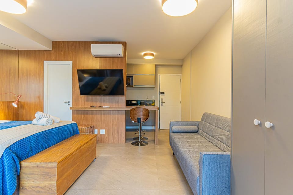 Wood Brooklin - Home Office & Business Habitarte Apartment in Sao Paulo City