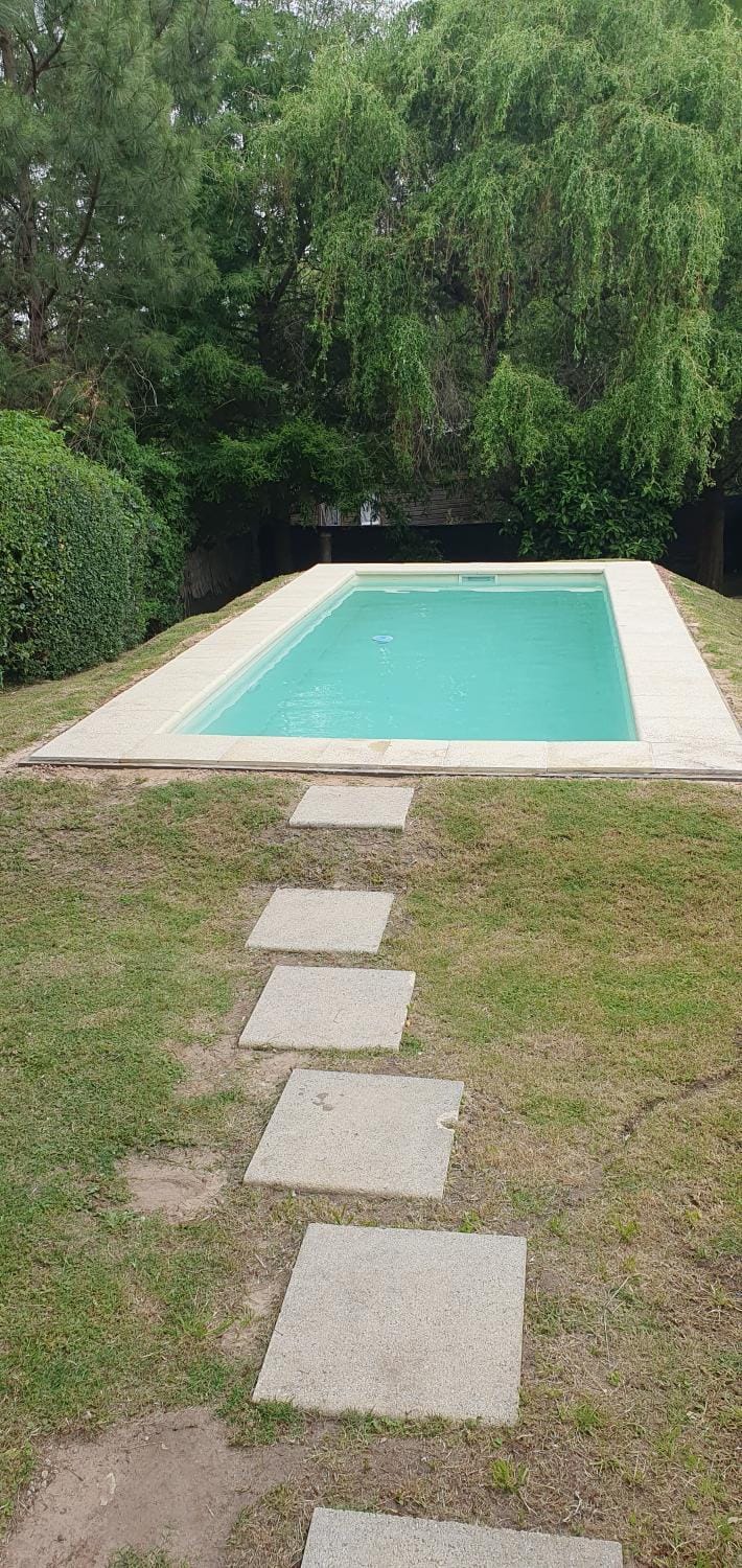 Hermosa casa con piscina en Bella Vista Piriápolis a 2 c de la playa House in Maldonado Department, Uruguay
