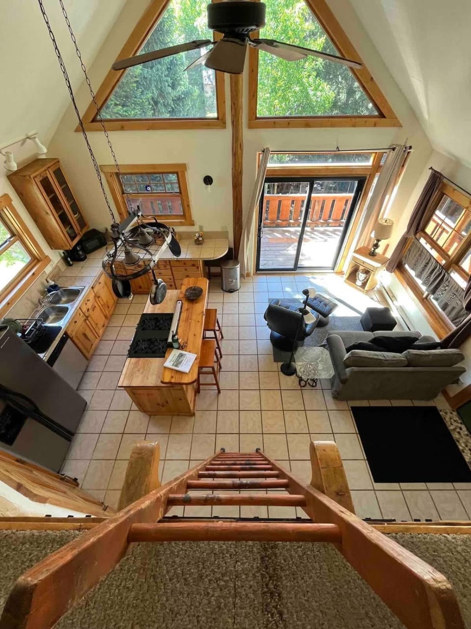 Cabin-Style Ski Home in Minturn with Private Deck Cabin in Minturn