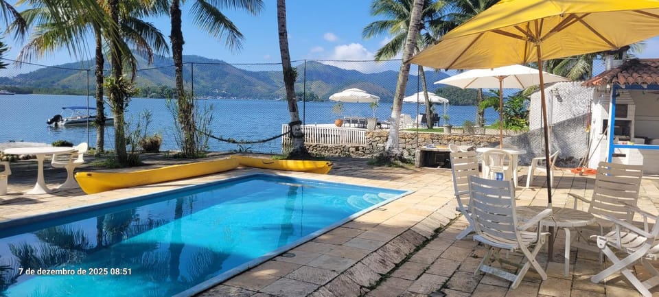 ANGRA CASA 6 SUITES PONTA DOS UBÁS - Mar Piscina Deck Churrasqueira Jogos House in Angra dos Reis