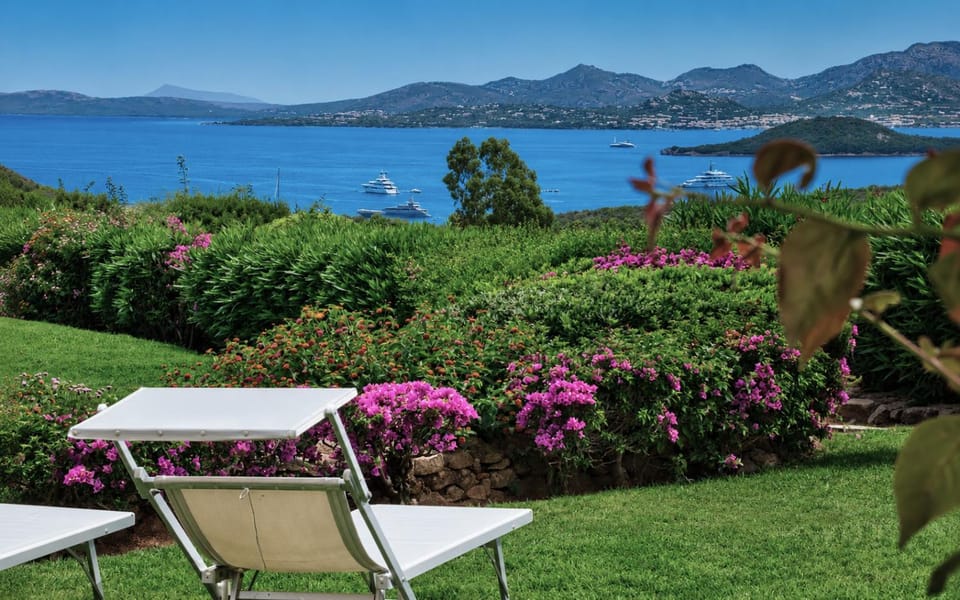 Garden, Sea view, sunbed