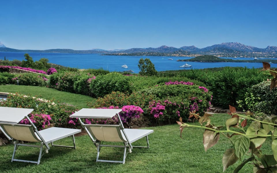 Garden, Sea view, sunbed