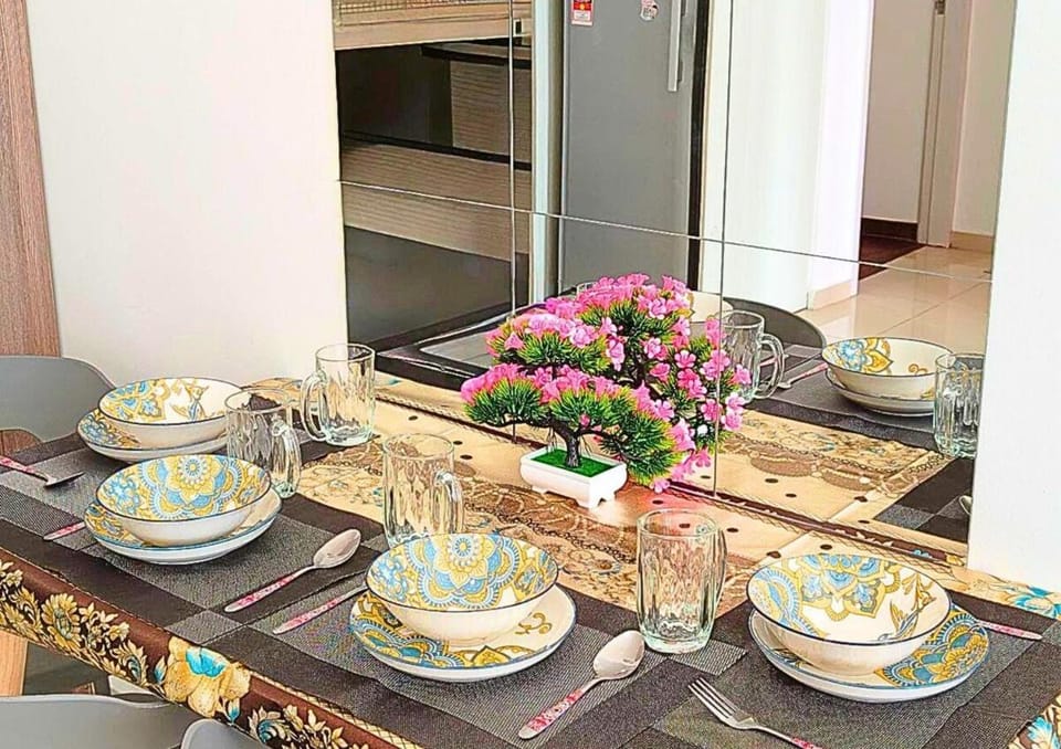 #ICT1, Cozy 2R1B High-Rise in i-City Apartment in Selangor, Malaysia