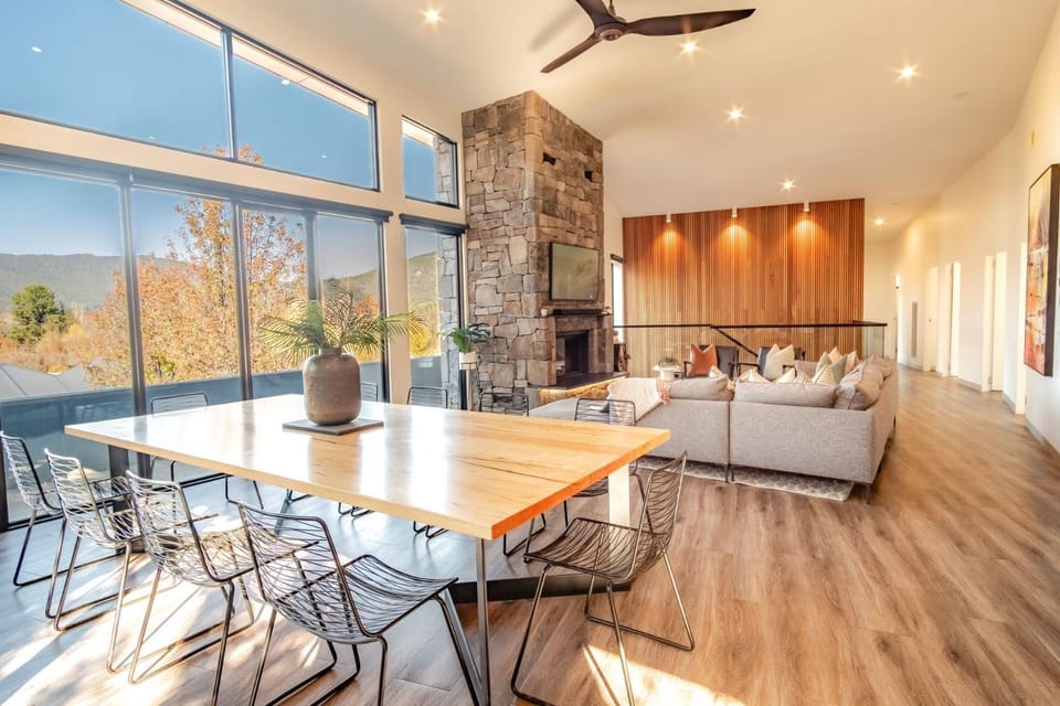 Glass House House in Porepunkah