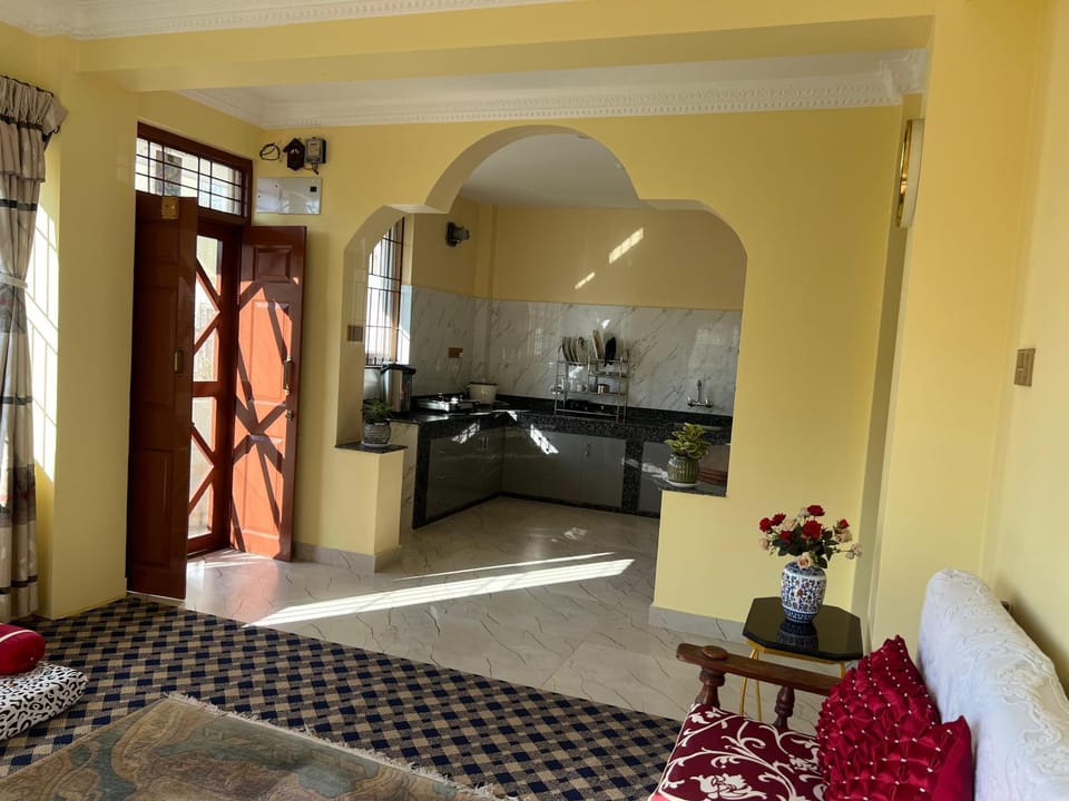 Kitchen or kitchenette, Dining area, pet friendly, stove