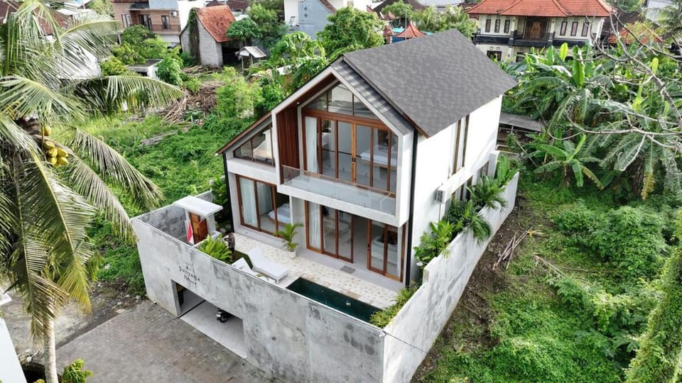 2 Bedroom Villa in Cepaka Villa in Kediri
