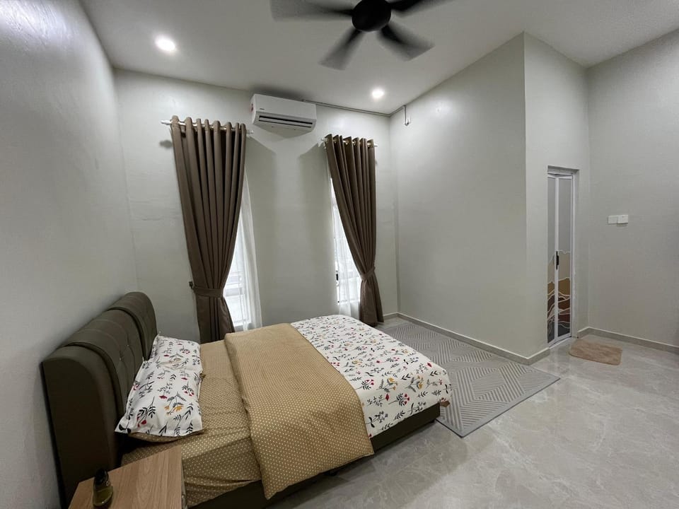 Homestay Tokmi Besut House in Besut