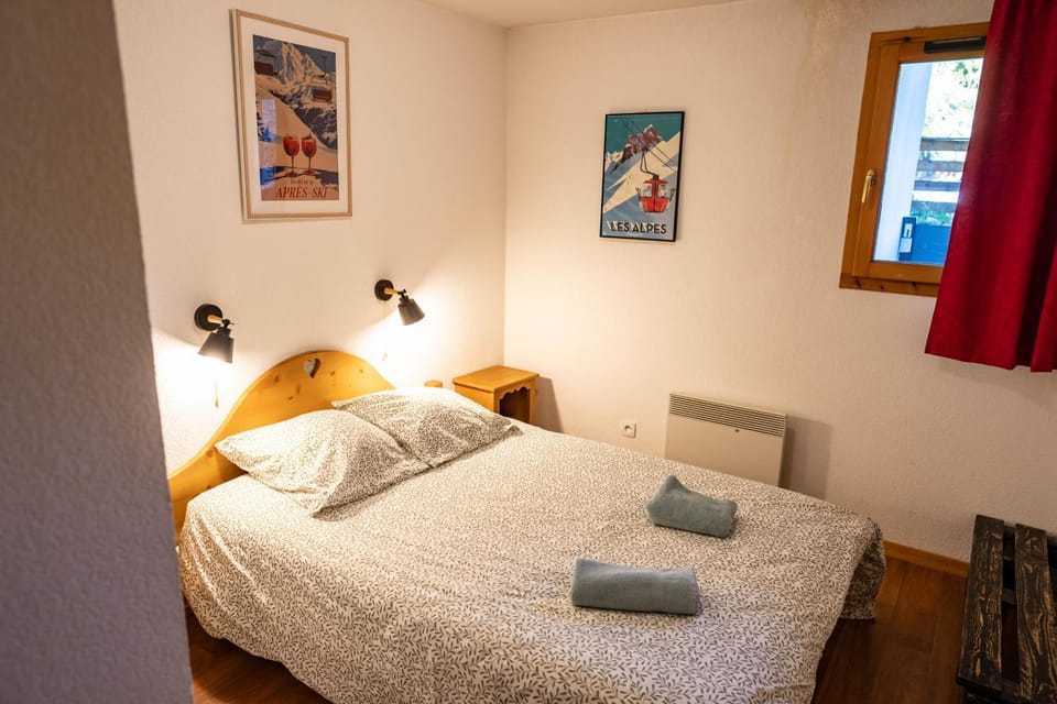 Bed, Bedroom, wardrobe