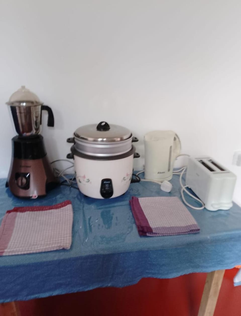 Coffee/tea facilities, Kitchen or kitchenette