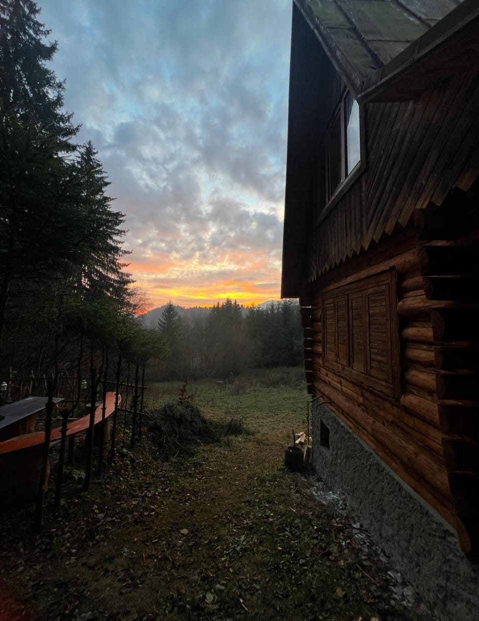 RETRO CHATA Kubínska Chalet in Lesser Poland Voivodeship