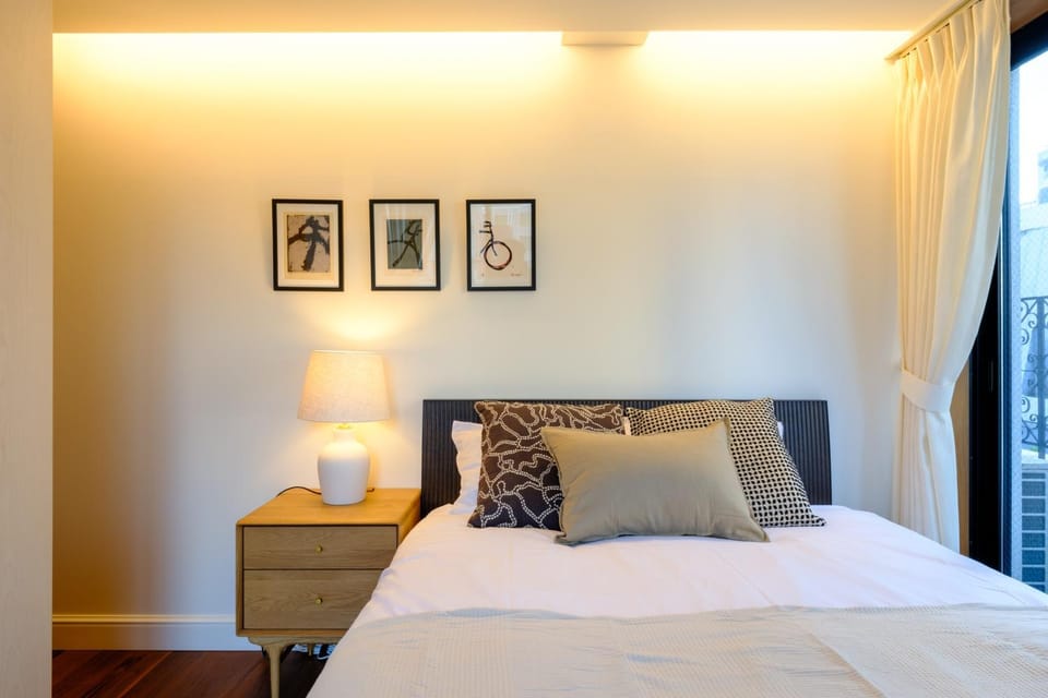 Roppongi House by U - Designers room - Steps to Roppongi Hills & Nightlife Apartment in Kanagawa Prefecture