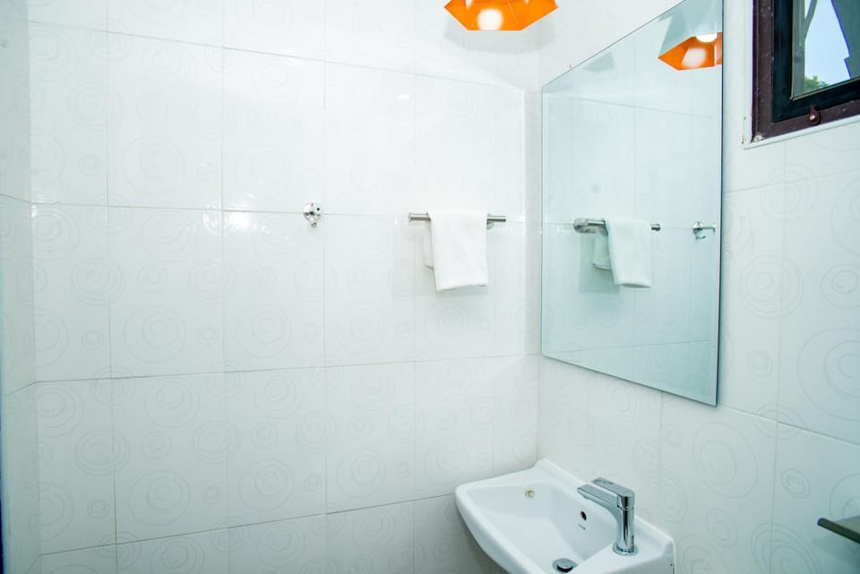 Bathroom, Public Bath